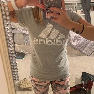 Adidas women’s shirt size small